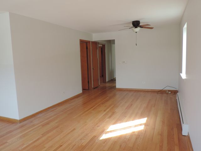 6329 W Touhy Avenue, Chicago, IL 60646