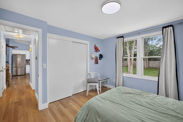 545 Lincoln Rd Ext, Barnstable, MA 02601