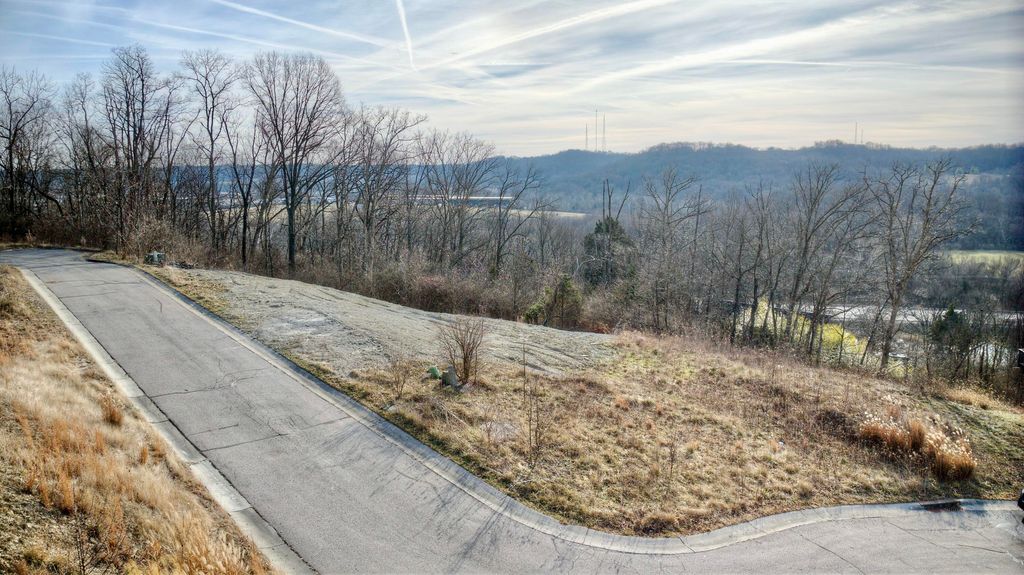 3283 Lookout Valley, Covington, KY 41017