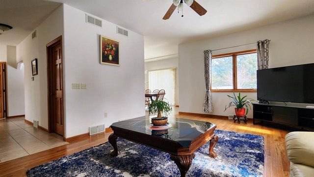 4205 Monarch Court, Middleton, WI 53562