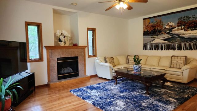 4205 Monarch Court, Middleton, WI 53562