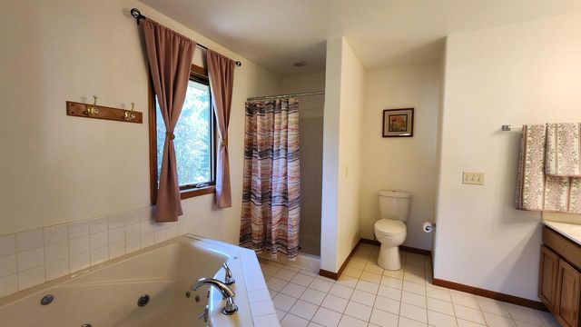 4205 Monarch Court, Middleton, WI 53562