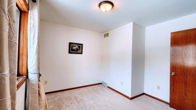 4205 Monarch Court, Middleton, WI 53562