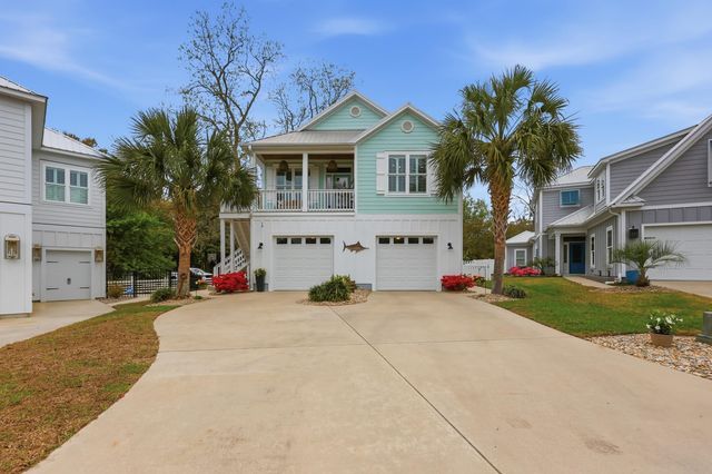 14 Saltwater Way, Murrells Inlet, SC 29576