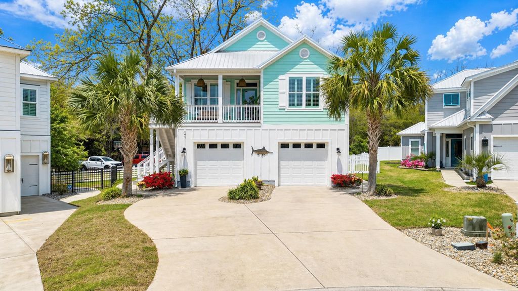 14 Saltwater Way, Murrells Inlet, SC 29576