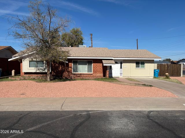 3902 W MCLELLAN Boulevard, Phoenix, AZ 85019