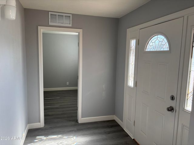 3902 W MCLELLAN Boulevard, Phoenix, AZ 85019