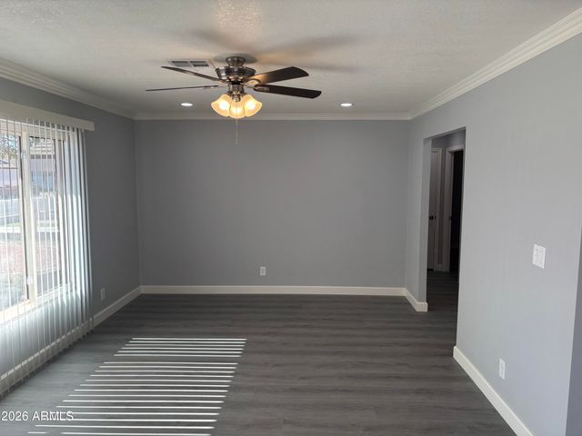 3902 W MCLELLAN Boulevard, Phoenix, AZ 85019