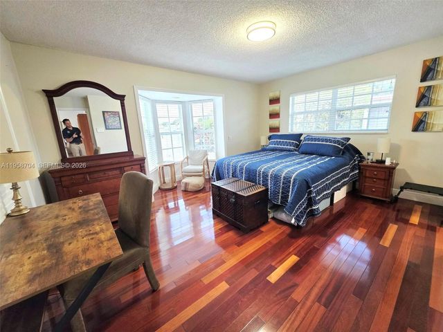 3371 NW 67th St, Fort Lauderdale, FL 33309