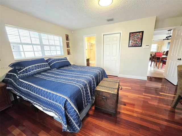 3371 NW 67th St, Fort Lauderdale, FL 33309