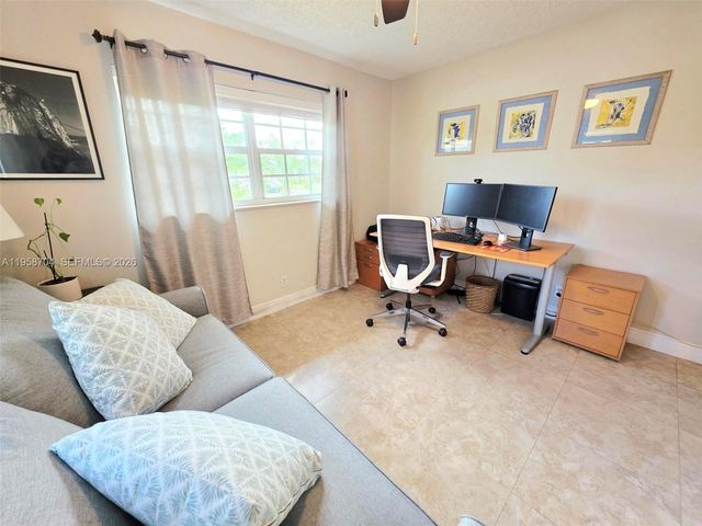 3371 NW 67th St, Fort Lauderdale, FL 33309