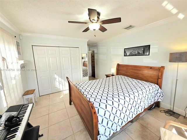 3371 NW 67th St, Fort Lauderdale, FL 33309