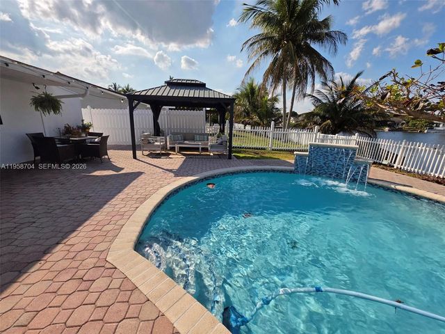 3371 NW 67th St, Fort Lauderdale, FL 33309