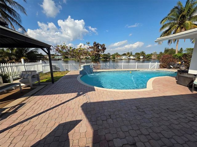 3371 NW 67th St, Fort Lauderdale, FL 33309