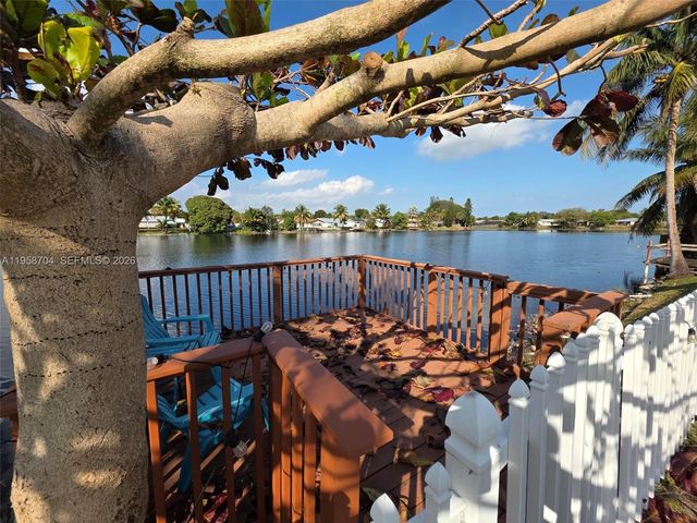 3371 NW 67th St, Fort Lauderdale, FL 33309