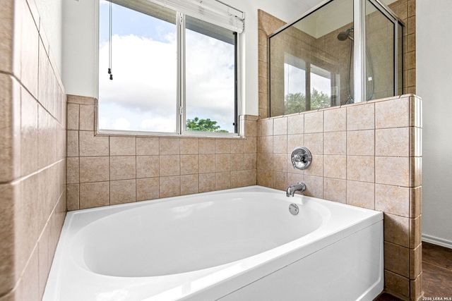 4426 Pinehurst Mesa, San Antonio, TX 78247