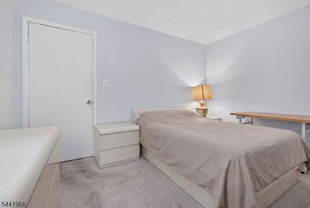 130 Hatfield Ln, East Brunswick Twp., NJ 08816