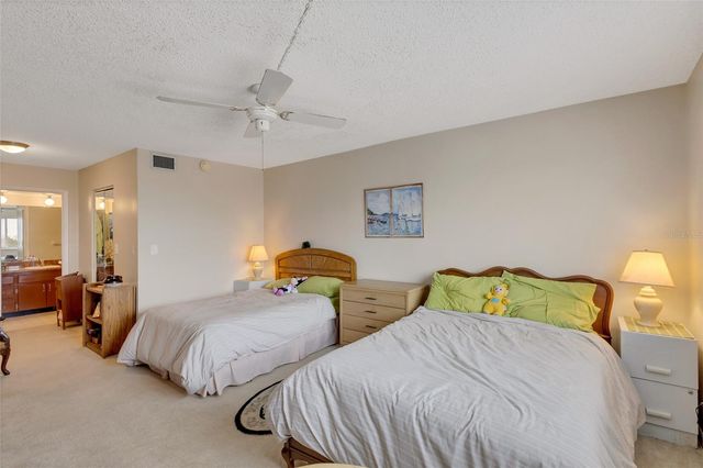 19029 US HIGHWAY 19 N 9-308, Clearwater, FL 33764