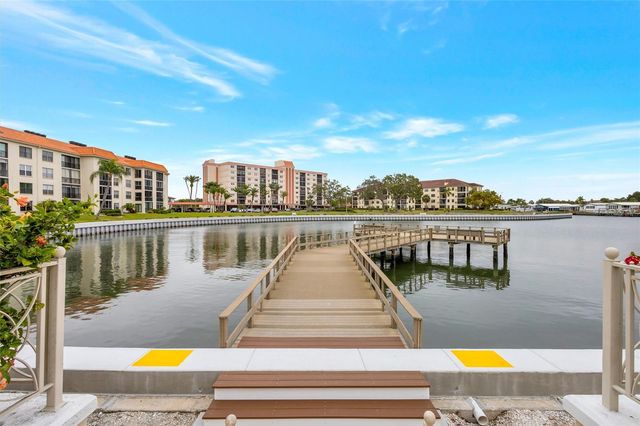 19029 US HIGHWAY 19 N 9-308, Clearwater, FL 33764
