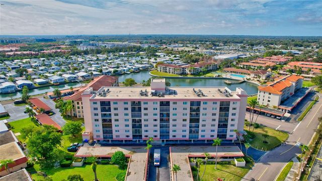 19029 US HIGHWAY 19 N 9-308, Clearwater, FL 33764