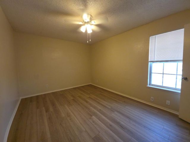 5808 Wellington DR 3, Austin, TX 78723