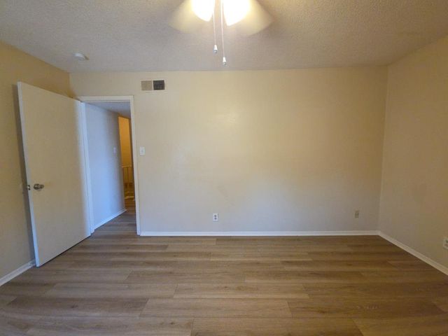 5808 Wellington DR 3, Austin, TX 78723