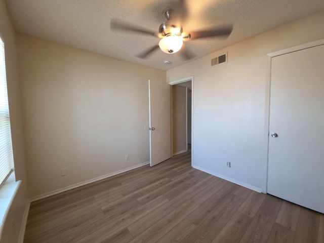 5808 Wellington DR 3, Austin, TX 78723