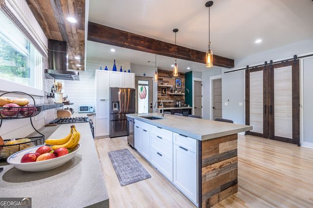 908 Cascade Avenue SW, Atlanta, GA 30311