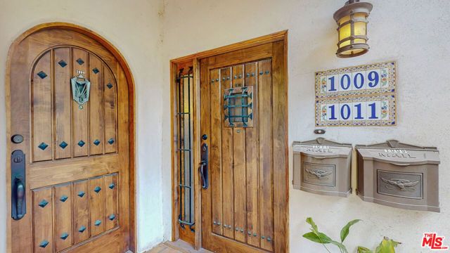 1011 N La Jolla Avenue, Los Angeles, CA 90046