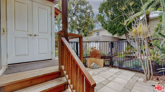 1011 N La Jolla Avenue, Los Angeles, CA 90046