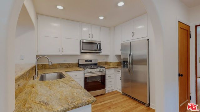 1011 N La Jolla Avenue, Los Angeles, CA 90046