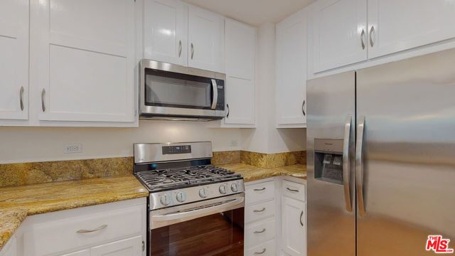 1011 N La Jolla Avenue, Los Angeles, CA 90046