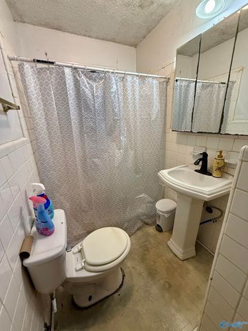 209 Gray Road, Albertville, AL 35951