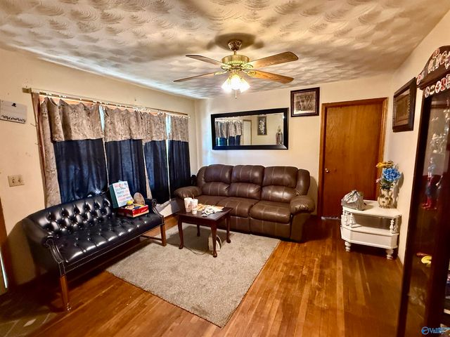 209 Gray Road, Albertville, AL 35951