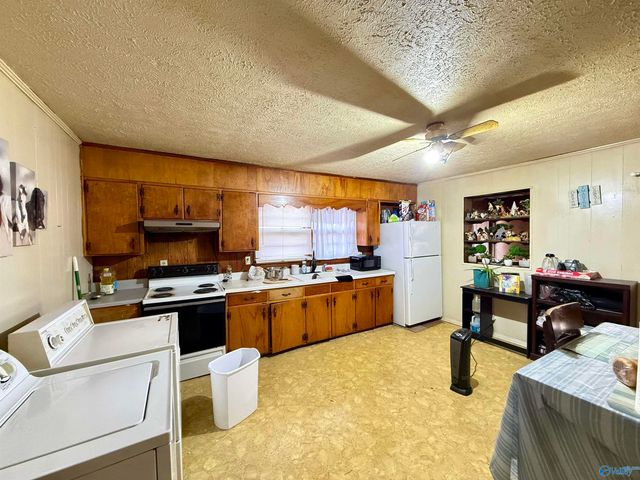 209 Gray Road, Albertville, AL 35951