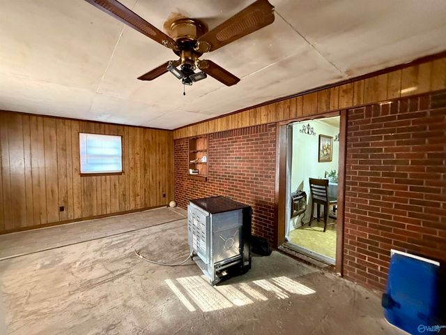 209 Gray Road, Albertville, AL 35951