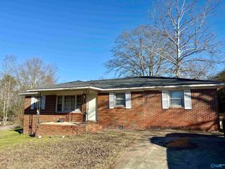 209 Gray Road, Albertville, AL 35951
