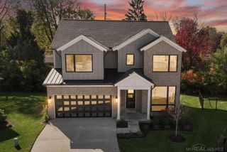 54695 Camden Court, Shelby Twp, MI 48316