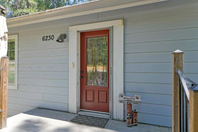 6230 Dolly Varden Ln, Pollock Pines, CA 95726