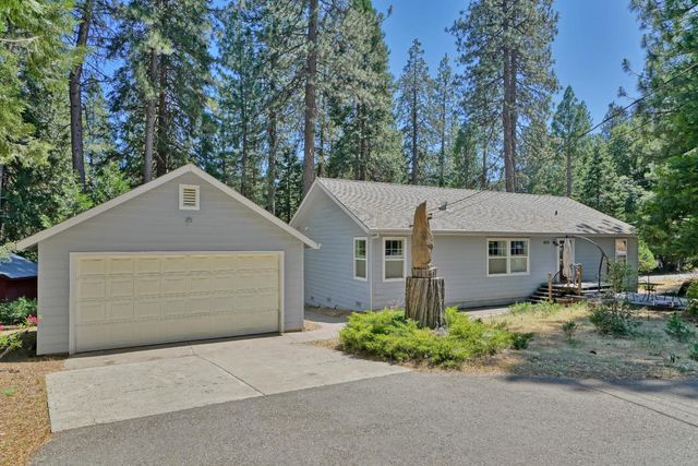 6230 Dolly Varden Ln, Pollock Pines, CA 95726