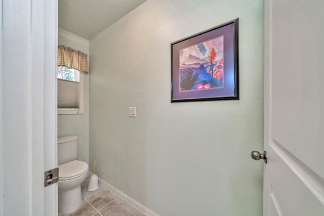 6230 Dolly Varden Ln, Pollock Pines, CA 95726