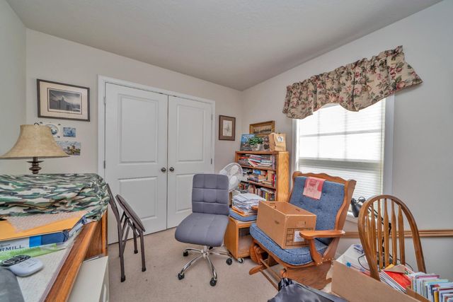 6230 Dolly Varden Ln, Pollock Pines, CA 95726