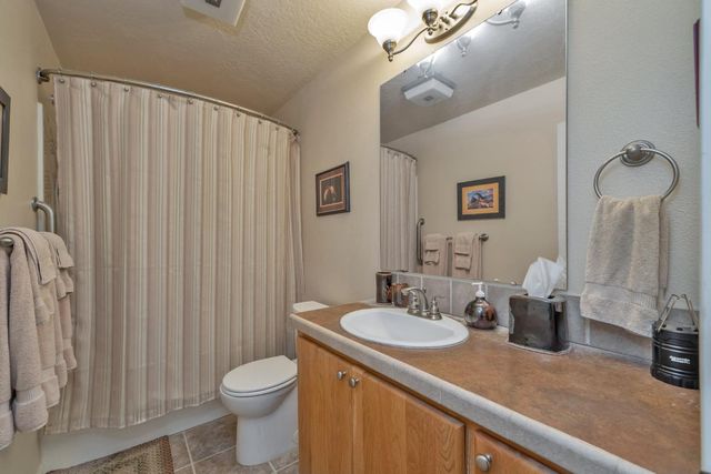 6230 Dolly Varden Ln, Pollock Pines, CA 95726