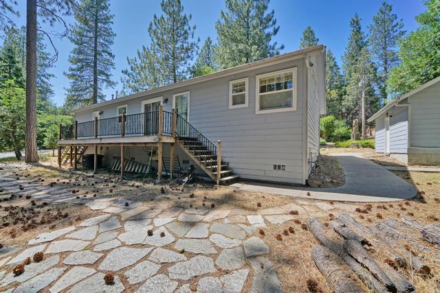 6230 Dolly Varden Ln, Pollock Pines, CA 95726