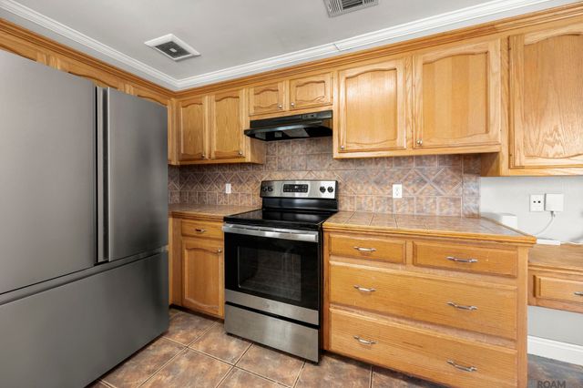 12235 Dove Hollow Dr, Denham Springs, LA 70726