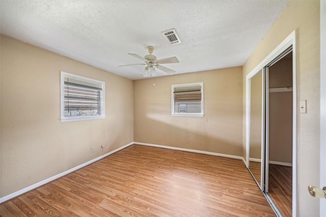 7102 Terrasso Drive, Hitchcock, TX 77563