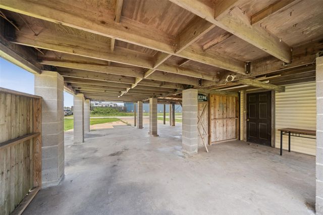7102 Terrasso Drive, Hitchcock, TX 77563