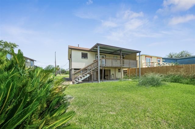 7102 Terrasso Drive, Hitchcock, TX 77563