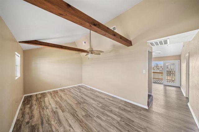 7102 Terrasso Drive, Hitchcock, TX 77563