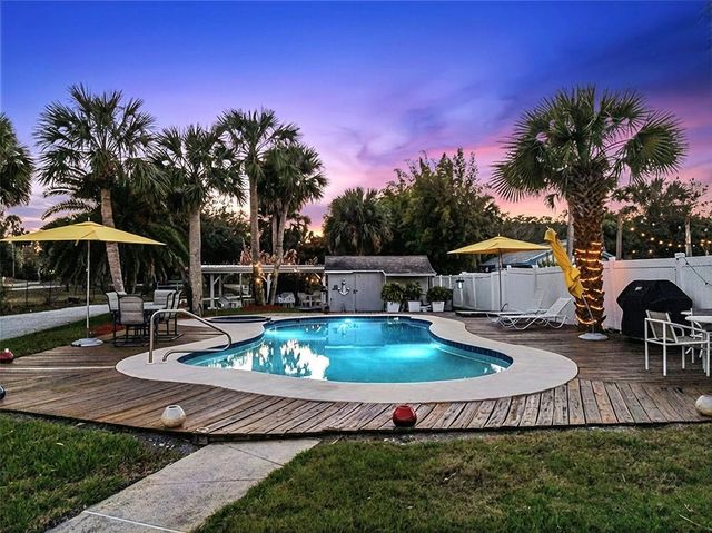 1703 S RIVERSIDE DRIVE, New Smyrna Beach, FL 32168